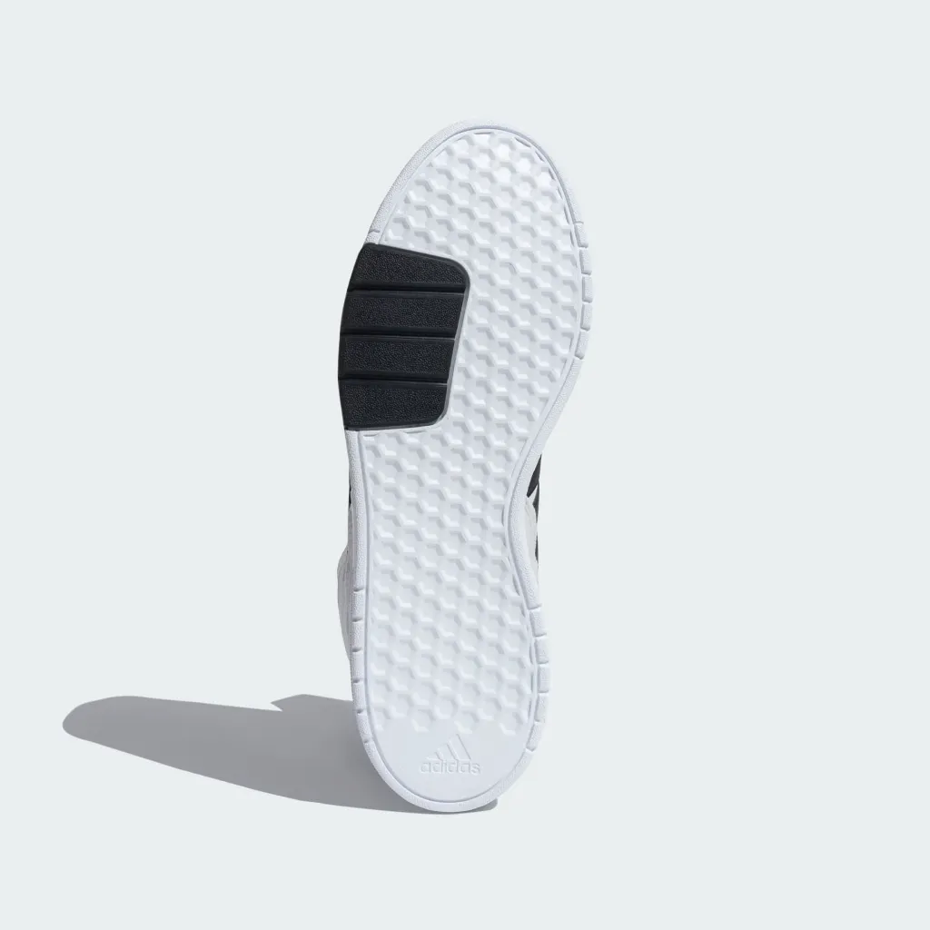 Revolushn_AT_13_Shoes_White_JK8248_03_standard.webp