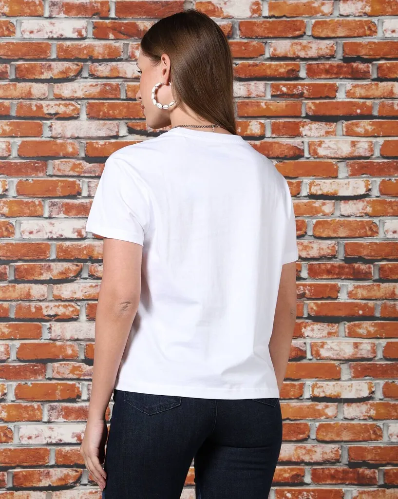 -1117Wx1400H-443394085-white-MODEL3_converted.webp