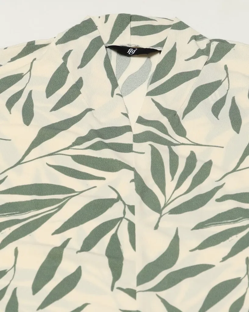 -1117Wx1400H-443124714-green-MODEL5.webp