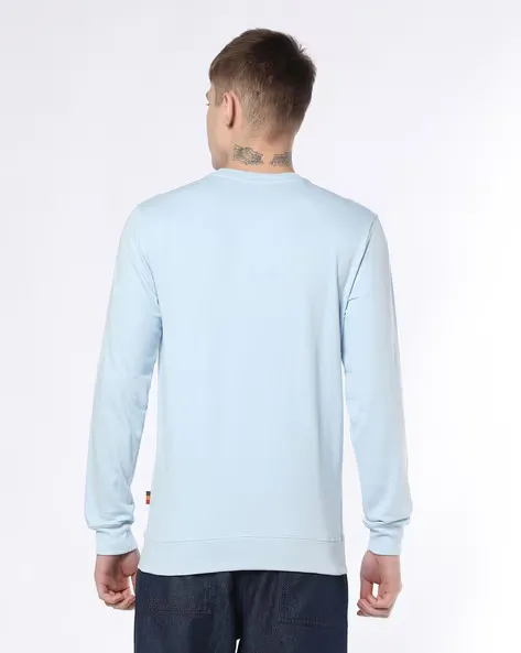 -473Wx593H-469772568-lightblue-MODEL3.webp