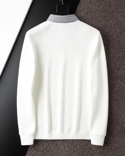 -473Wx593H-702519236-white-MODEL3.webp