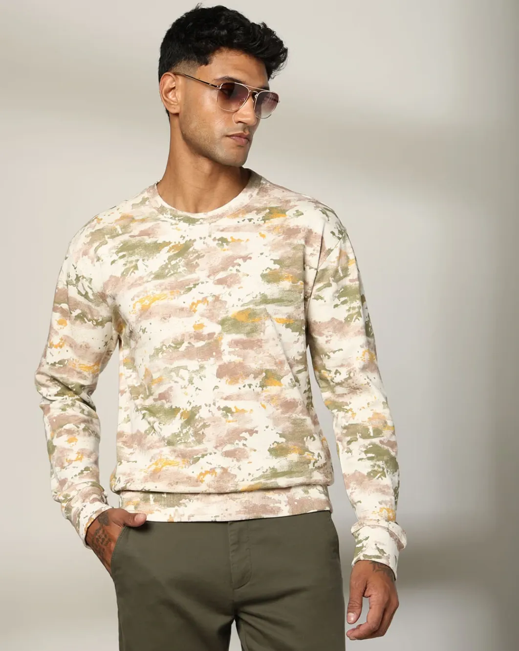 Men Camouflage Print Sweatshirt (XS)